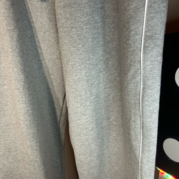 Dior Gray Sweatpants - Picture 4 of 9